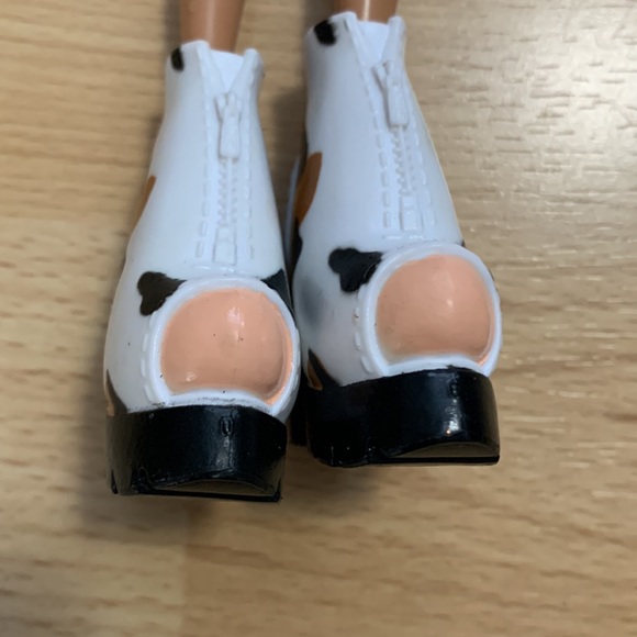 Bratz Doll - Picture 3 of 6